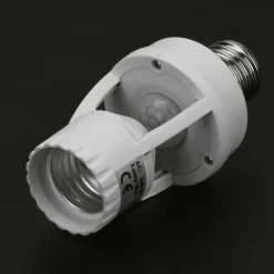 360° Bewegungssensor LED-Steckdosenschalter - Drehbarer Lampensockel