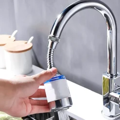 360° drehbarer Wasserhahnkopf mit Spritzschutz – Sprühaufsatz für die Küchenspüle