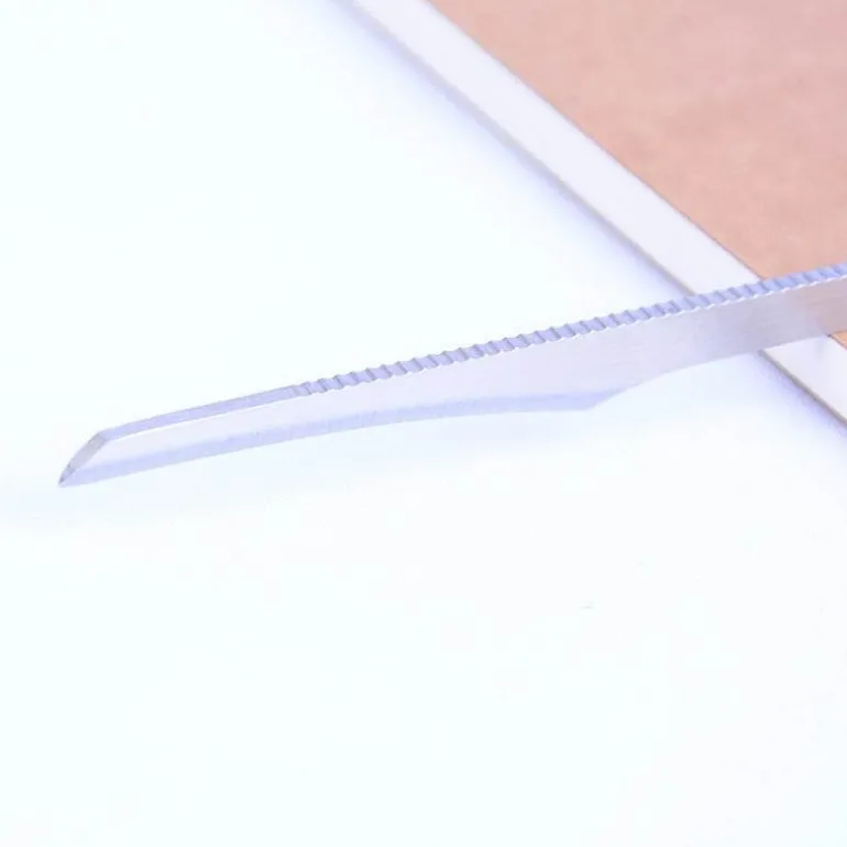 Abgestorbene Hautentferner – Pediküre-Tool für glatte Füße