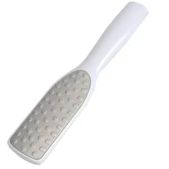 Abgestorbene Hautzellen entfernen - Professionelles Fußpflege-Peeling