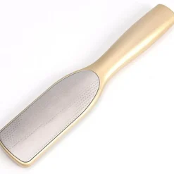 Abgestorbene Hautzellen entfernen - Professionelles Fußpflege-Peeling