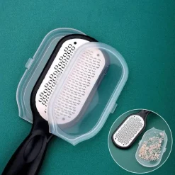 Abgestorbene Hautzellen entfernen - Professionelles Fußpflege-Peeling