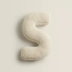 Alphora Alphabet Letter Fleece Pillow – Cozy Decorative A-Z Cushions