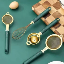 Antihaftbeschichtete Backutensilien – Küchenutensilien mit mattierter Textur