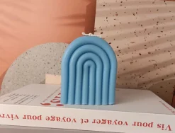 Aromara Arched Soy Scented Candle – Freesia, Rose & Wild Bluebell