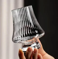 Astoria konisches Trinkglas – elegantes Barzubehör für Cocktails und Getränke