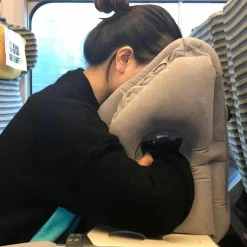 Aufblasbares Reisekissen – Bequeme Kopfstütze für unterwegs