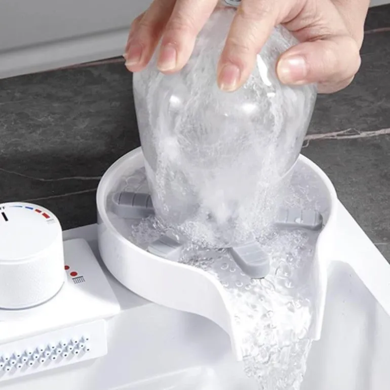 Aufsatzspüle aus Edelstahl mit Wasserfall-Design – elegantes weißes Design