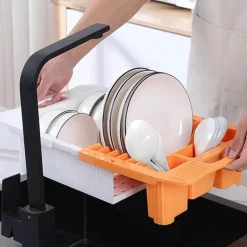 Ausziehbarer Geschirrständer – platzsparender Küchen-Organizer