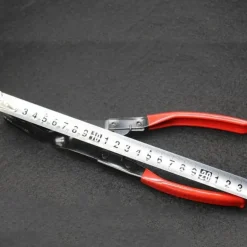 Autoreparaturzange - Professionelles Werkzeug zum Entfernen von Clips