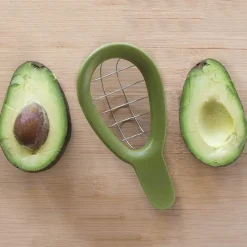 Avocadoschneider – Einfaches Küchenwerkzeug zum perfekten Schneiden von Avocados