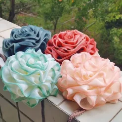 Badeschwamm mit japanischer Rose – weiches Peeling-Duschaccessoire