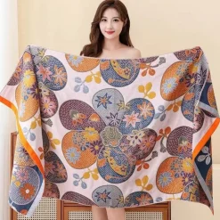 Badetuch „Nordic Flower“ – weiches, saugfähiges Baumwollgaze-Handtuch