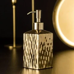 Bathroom Accessory Set - Modern Stylish Decor for Studio Spaces