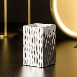 Bathroom Accessory Set - Modern Stylish Decor for Studio Spaces