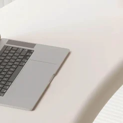 Béatrice Büroschreibtisch – Stilvolle, moderne Arbeitsplatzmöbel