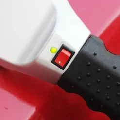 Beheizter Schneekratzer für die Windschutzscheibe – Elektrisches Werkzeug zur Eisentfernung für Autos