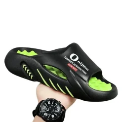 Bequeme orangefarbene Strandpantoffeln mit massierendem Fußbett für ganztägige Entspannung