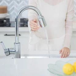 Berührungsloser Küchenarmaturkopf – Automatischer freihändiger Wasserhahn