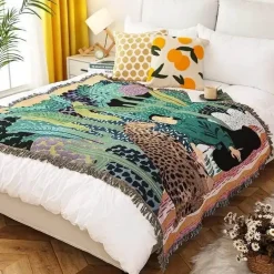 Überwurfdecke im europäischen Stil – gemütliche Bettwäsche für draußen