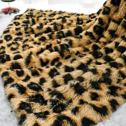 Überwurfdecke mit Leopardenmuster – Weiche Laura-Decke