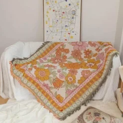 Böhmische Wandteppichdecke - Floraler Sofabezug