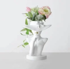 Blumentopf - Hübsche Frau Pflanzgefäß Statue