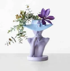 Blumentopf - Hübsche Frau Pflanzgefäß Statue