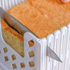 Brotschneidewerkzeug - Perfekt geschnittener Toastschneider