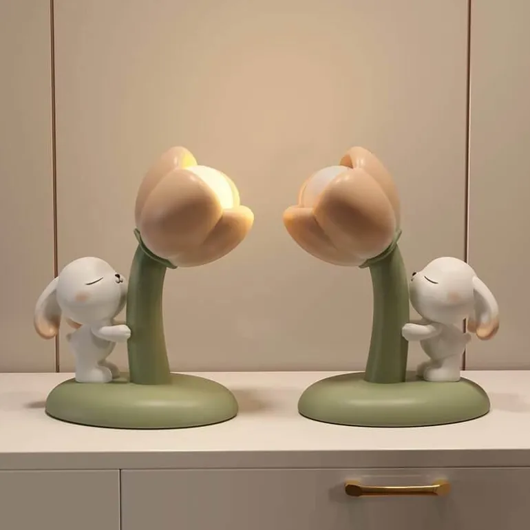 Bunny Tischlampe - Tulpenblumen Design