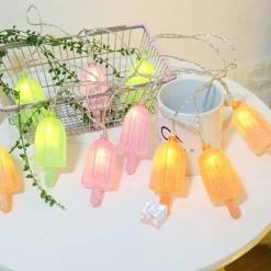 Bunte LED-Lichterkette mit Eis am Stiel – festliche Weihnachtsdekoration