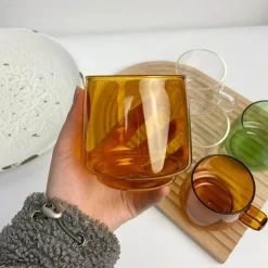 Bunter, hitzebeständiger Kaffeebecher aus Glas – langlebige Tasse für Tee, Saft, Milch
