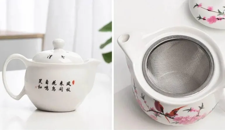 Chinesisches Teekannen-Set aus Porzellan – traditionelle blau-weiße Teekannen-Kollektion