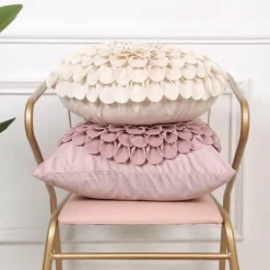 Chrysanthemum Patchwork Kissenbezug – Elegantes Blumendesign