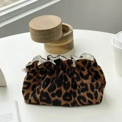 Clarissa Kosmetiktasche – Stilvolle Make-up-Tasche für die Reiseorganisation
