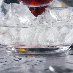 Cocktailglas mit Eiszapfen aus Kristallglas – Elegantes Trinkgeschirr