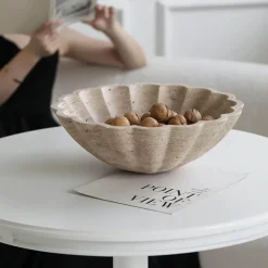 Dekorative Schale aus Travertin – Tafelaufsatz aus Naturstein