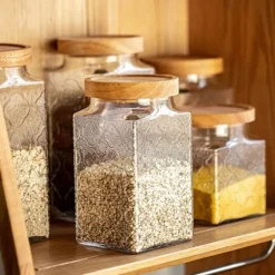 Dekoratives Vorratsglas aus Glas – quadratischer Küchen-Organizer mit Prägung