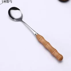 Dessertbesteck-Set aus Edelstahl mit eleganten Holzgriffen