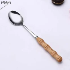 Dessertbesteck-Set aus Edelstahl mit eleganten Holzgriffen