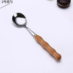 Dessertbesteck-Set aus Edelstahl mit eleganten Holzgriffen