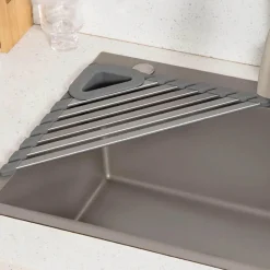 Dreieckiges Abtropfgestell für die Spüle – platzsparendes Küchenregal