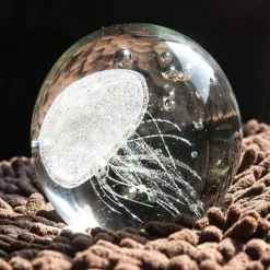 3D-Skulptur mit leuchtender Qualle – dekoratives Ozean-Kunst-Ornament