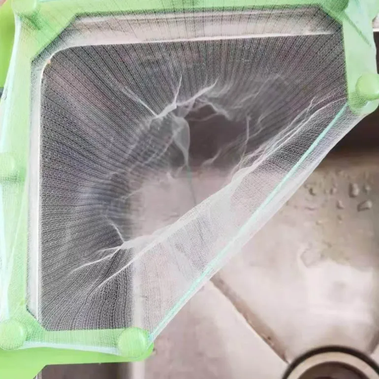 Eck-Abtropffilter für Küchenspüle – Wasserhahn-Siebaufsatz