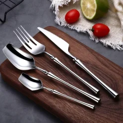 Edelstahl-Besteckset – Modernes, elegantes Essbesteck