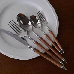 Edelstahl-Geschirrset - 5-teilig mit Holzgriff