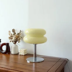 Egg Tart LED-Tischlampe – Dekorative Glasleuchte