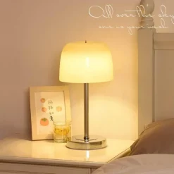 Einfache Blütenblatt-Tischlampe – Moderne Blumenbeleuchtung