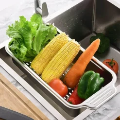 Einziehbarer Gemüseabtropfkorb aus Edelstahl für die Spüle