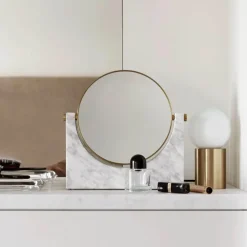 Elegant Bathroom Mirror - Stylish Wall Decor for Home